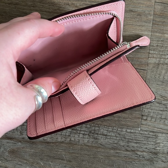 Coach Medium Corner Zip Wallet - Silver/Light Blush - Picture 6 of 6